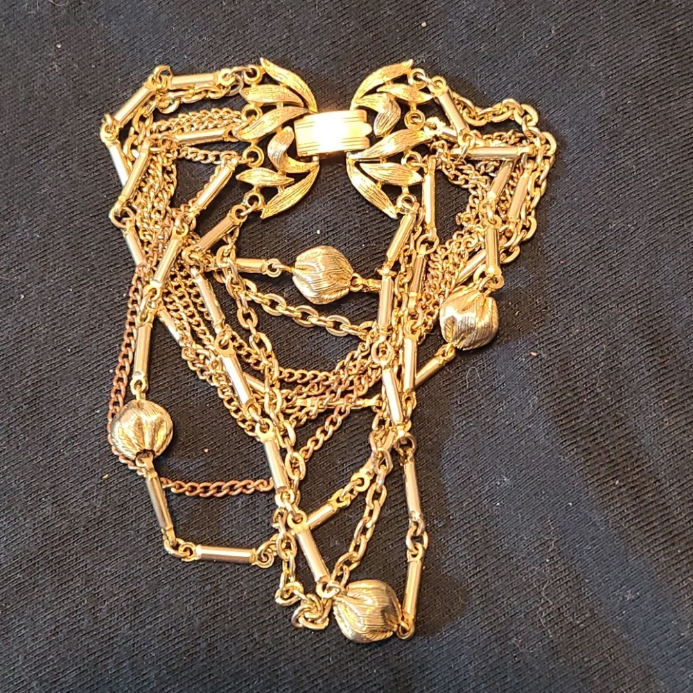 Vintage signed lisner bracelet